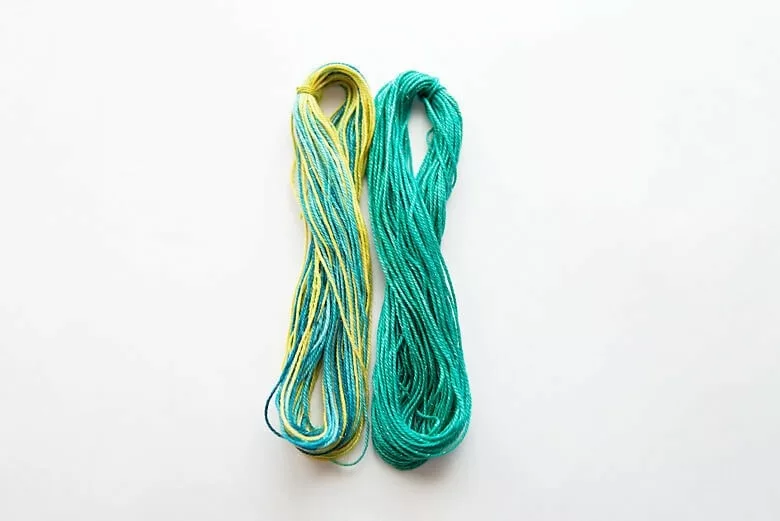 Colourful, Playful Stitches: CashLuxe Spark. Free knitting loop stitch. www.sweetgeorgiayarns.com