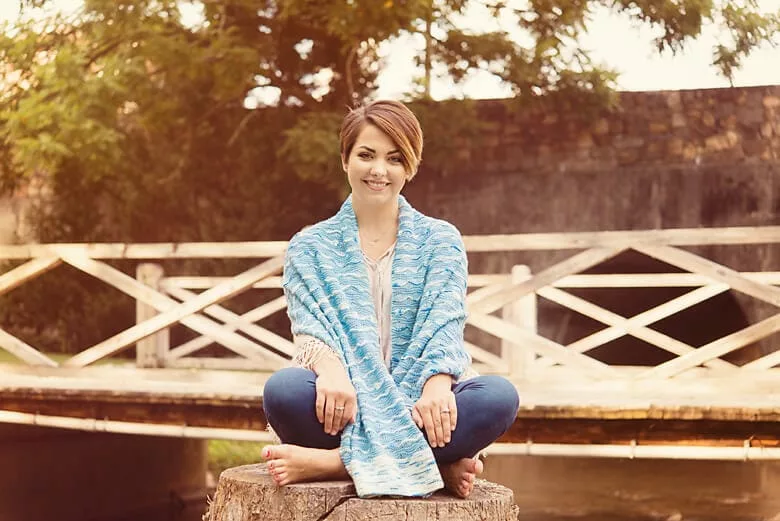 Ondicelle by Madeleine Windsor. Shawl knitting pattern. SweetGeorgia Yarns. 