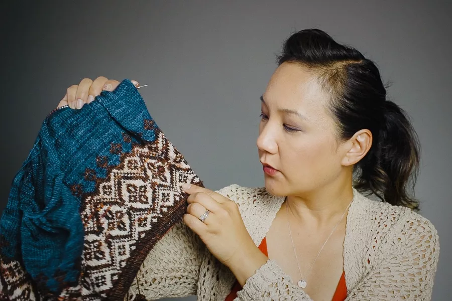 Knitting Navelli // Episode 071 // Taking Back Friday vlog