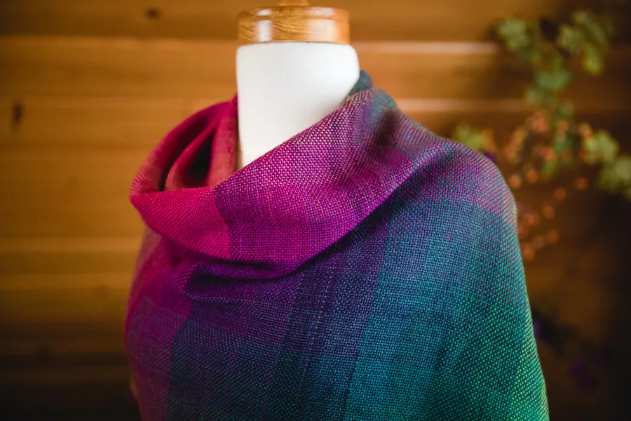 Handwoven Colour Gamp Shawl
