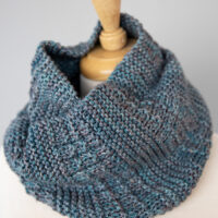 Nilas cowl, a waffle stitch cowl by Tabetha Hedrick,