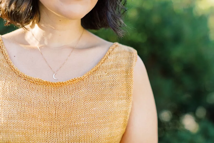 Early Dewdrops Tank Pattern by Tabetha Hedrick 