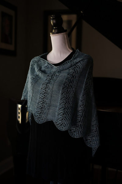 Clair de Lune knitting pattern by Ruth Nguyen