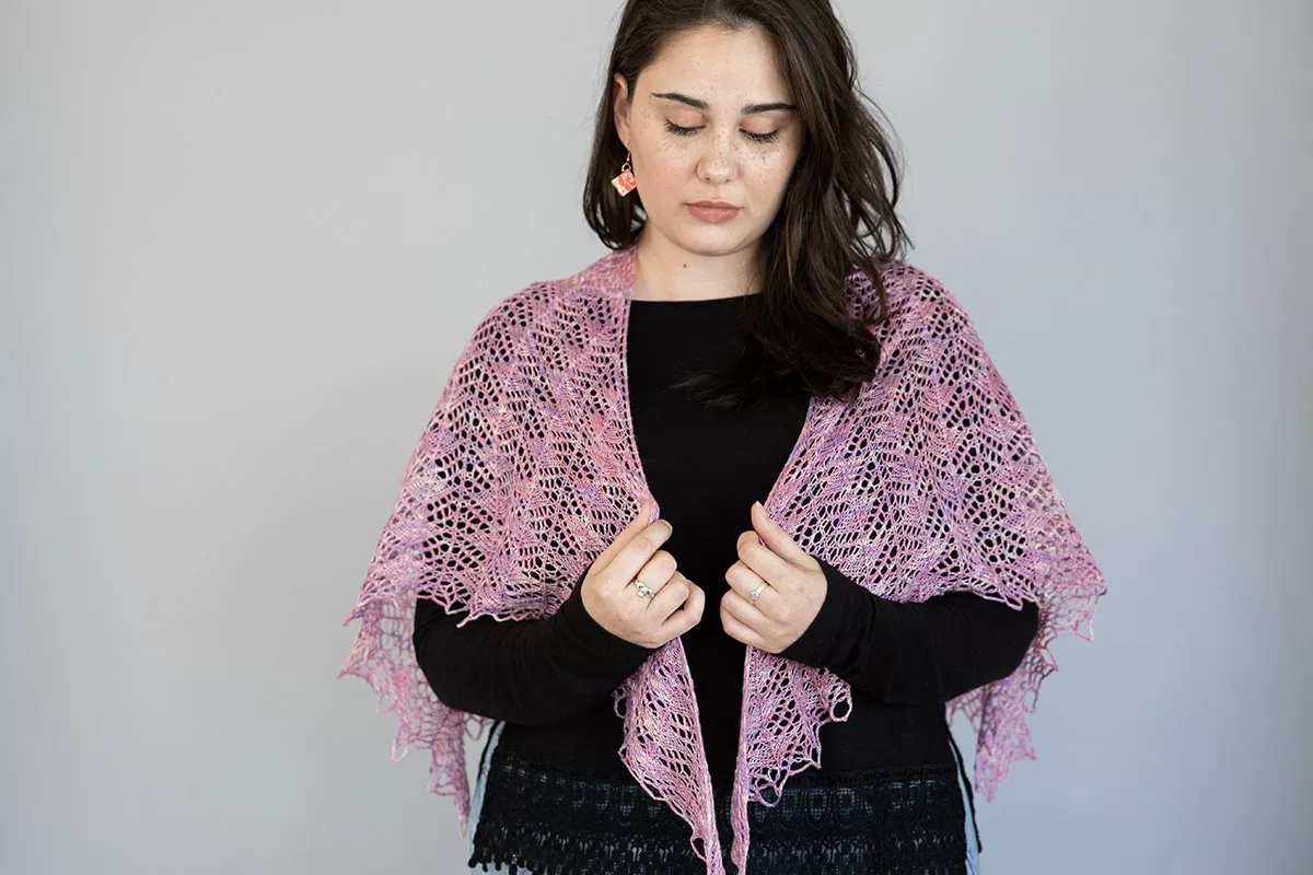 Horizon Line lace shawl knitting pattern by Tabetha Hedrick