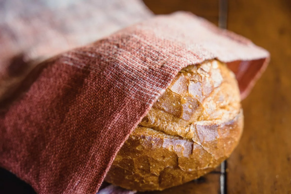 Weaving double weave bread bag on a floor loom