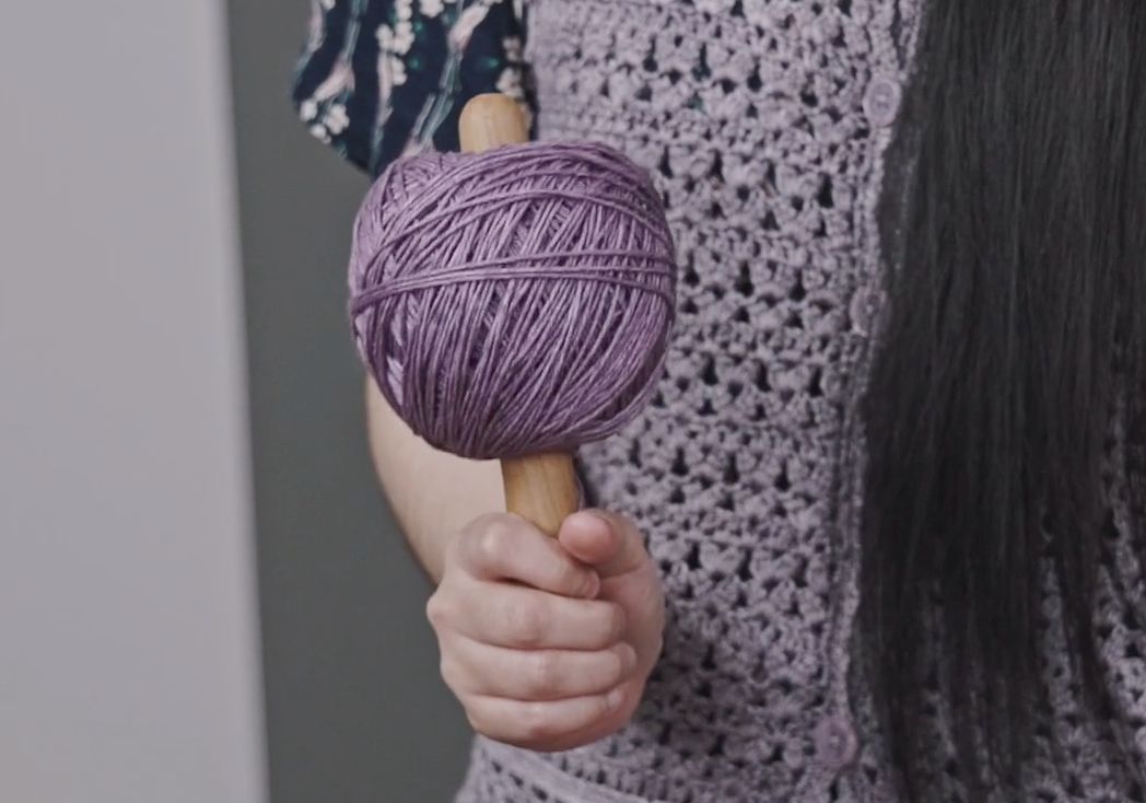 Make a CentrePull Ball on a Nostepinne Yarns