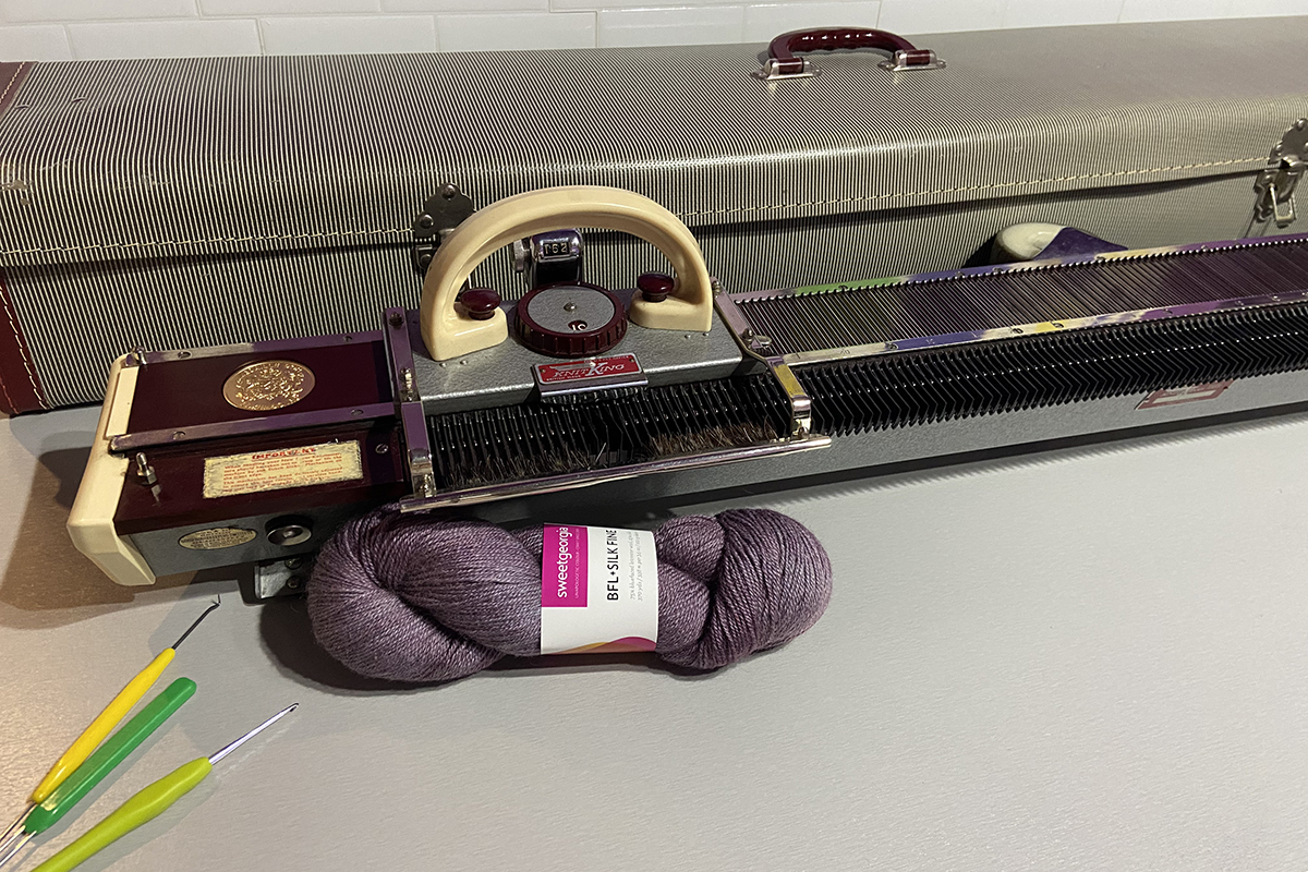 knitting machine