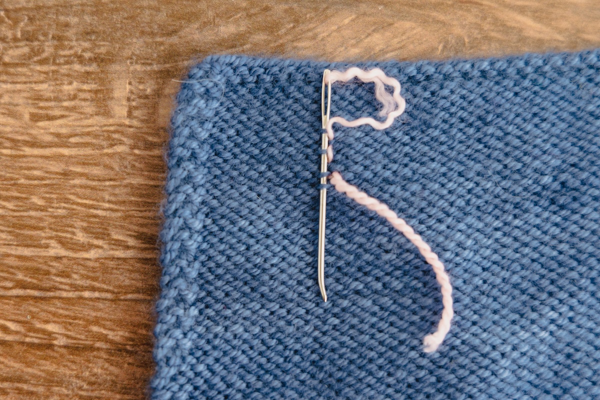 weaving in ends vertically