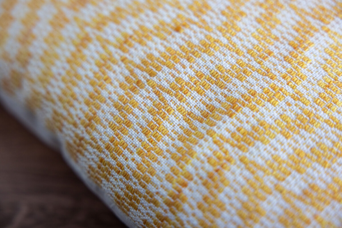 Hello Sunshine Pillow crackle weaving close up