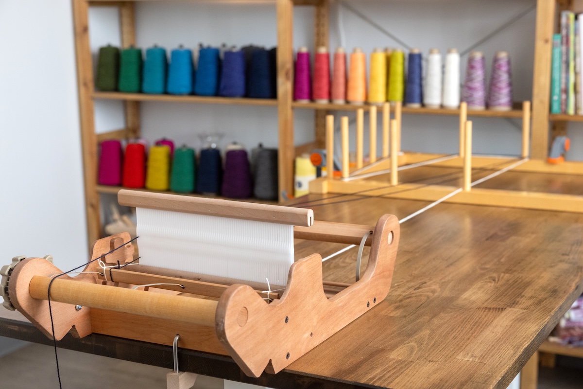 The Best of Both: Exploring Hybrid Warping: clamping down the loom and board
