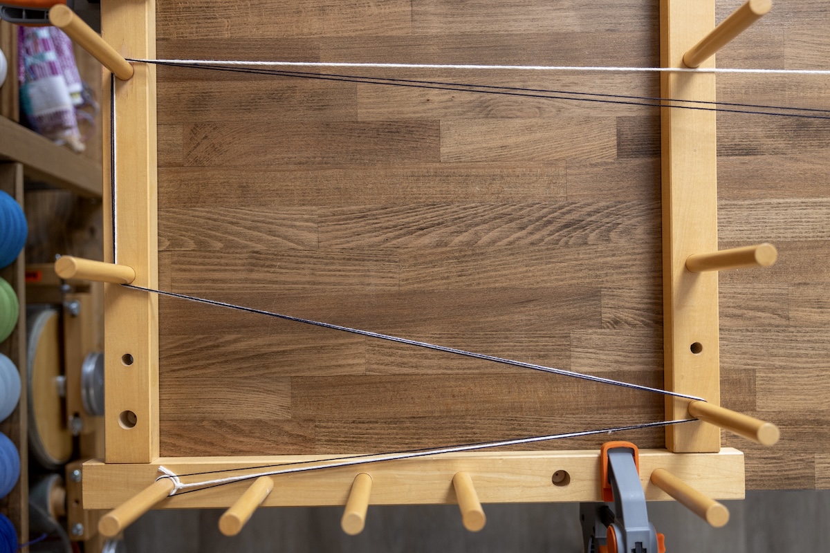 The Best of Both: Exploring Hybrid Warping: guide string on warping board