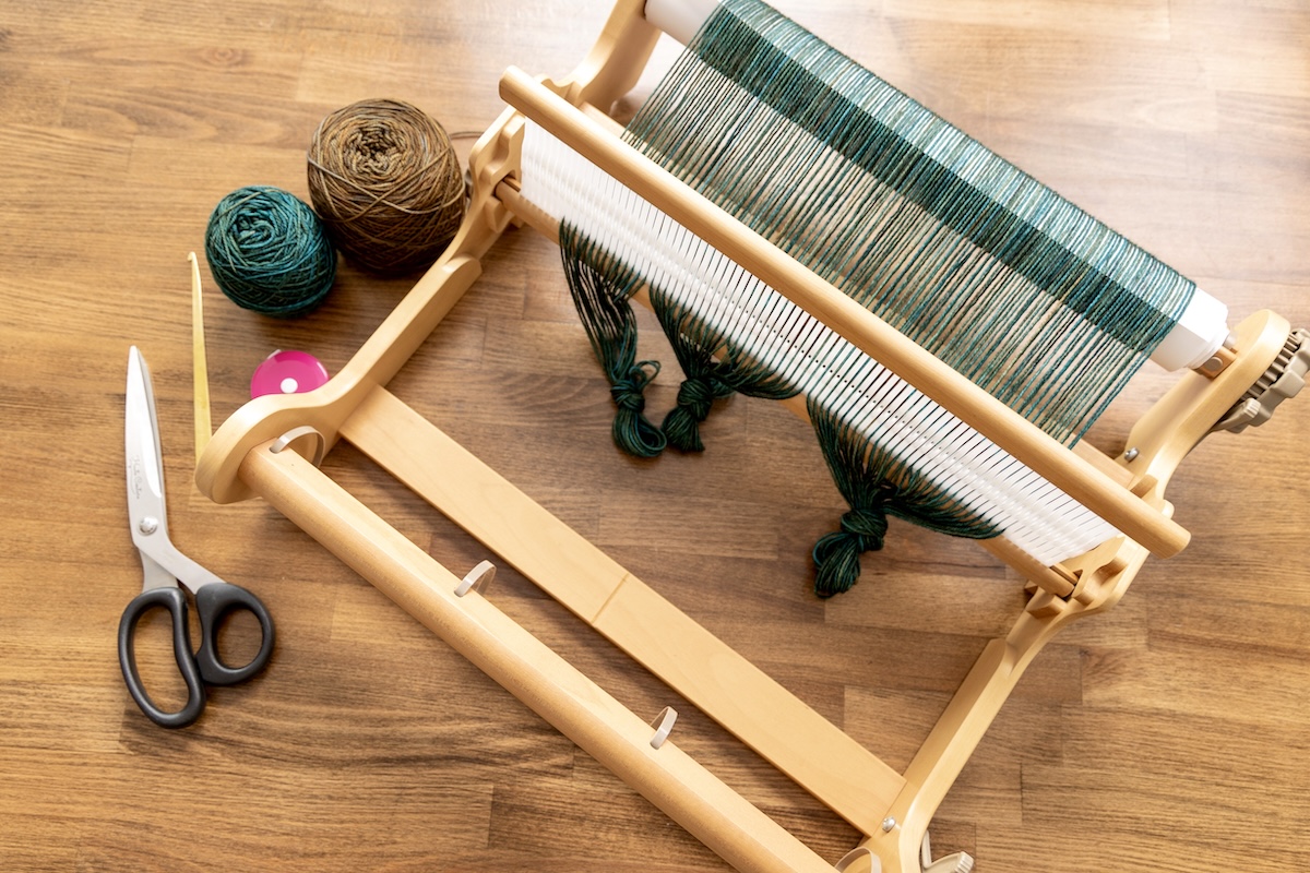 Direct Warping on a Rigid Heddle Loom: Warp bundles