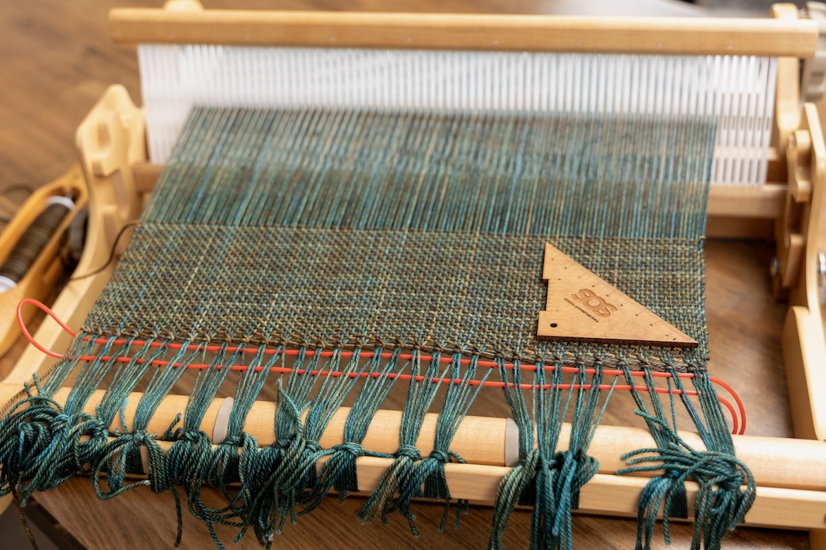 Direct Warping on a Rigid Heddle Loom: Weaving on a RH loom
