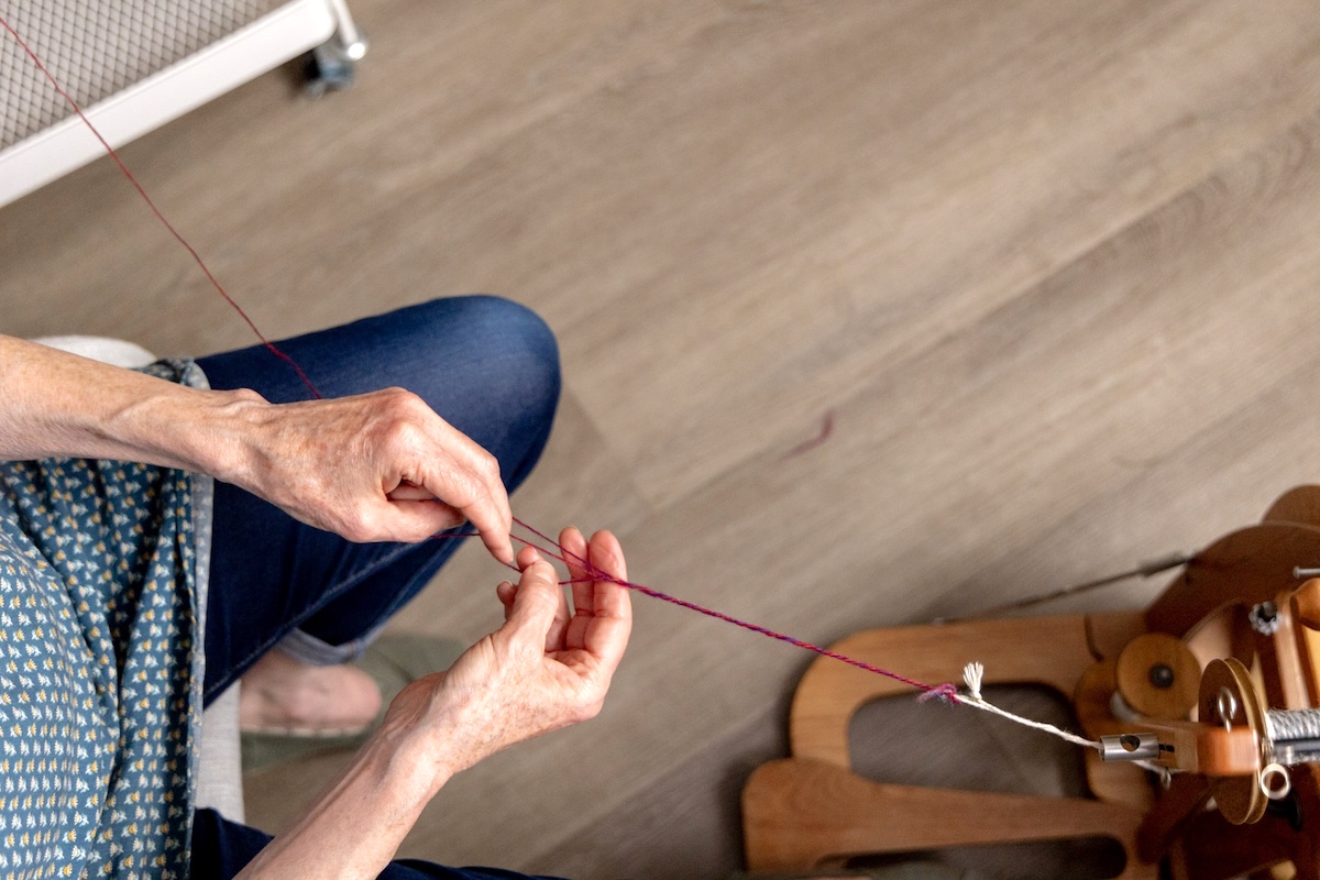 Chain plying on a wheel step 4