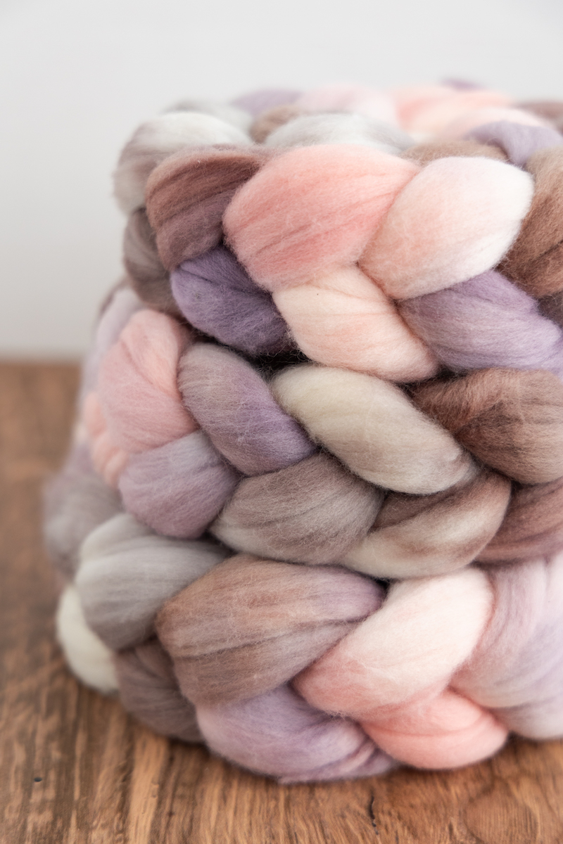 Hug and a Mug December 2024 Club colourway on Targhee fibre
