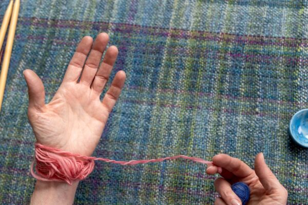How to use a plying bracelet step 3
