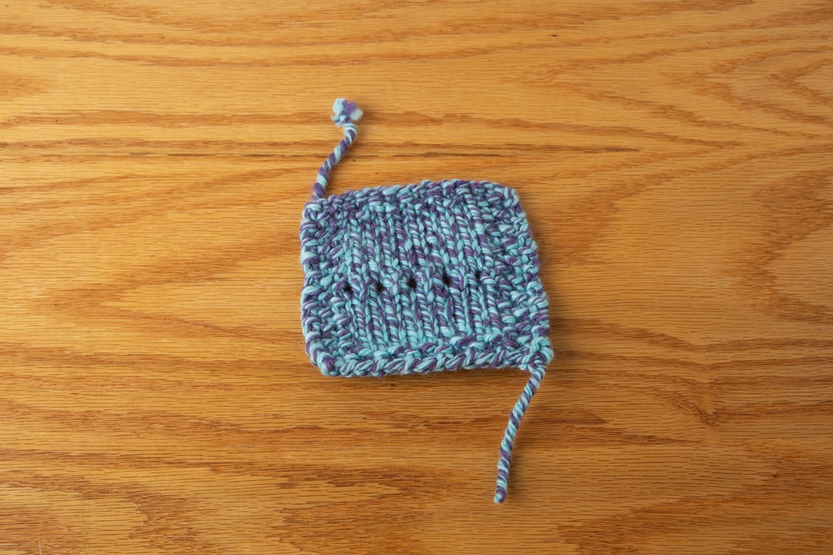 A 5-Ply yarn knitted into a swatch. 