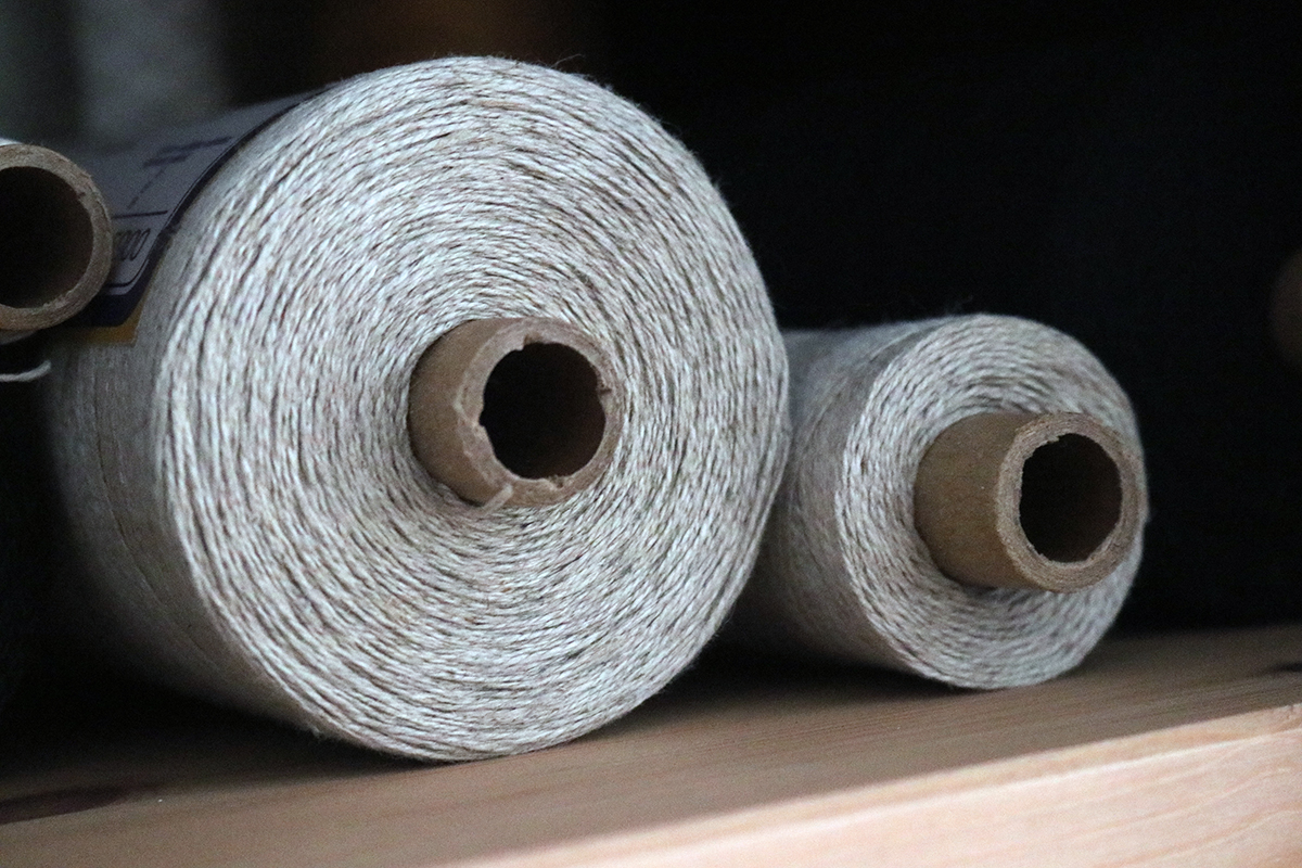 weaving yarn in big cones