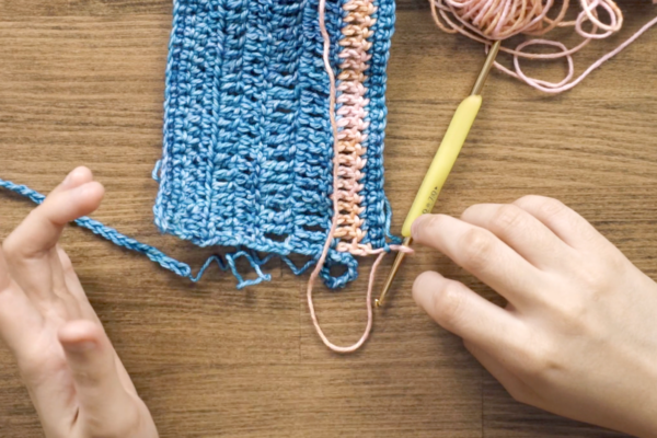4-single crochet row colour change