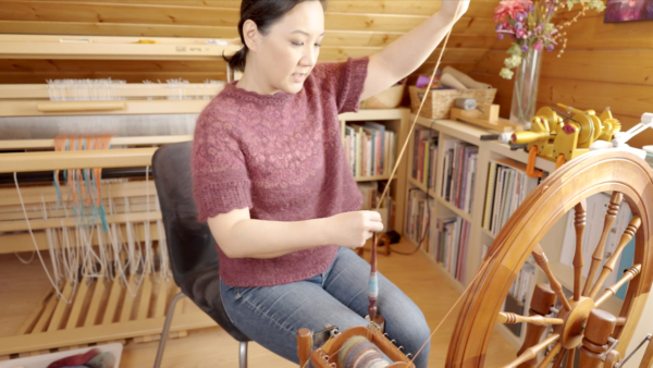 add more twist by spinning spindle