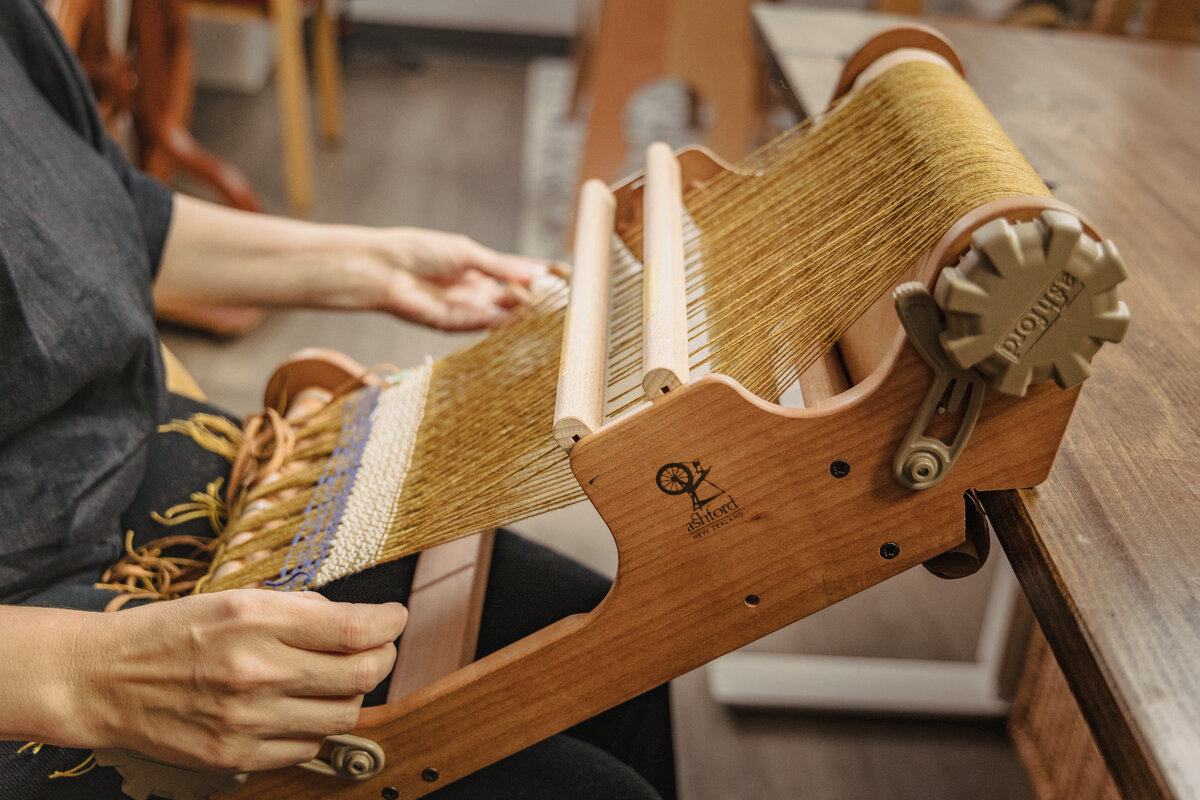 How to weave using two heddles on a rigid heddle loom taught by weaving instructor Amanda Wood