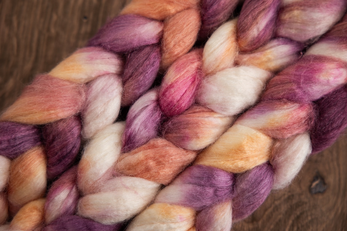 Champagne Dreams Secret Stash Club fibre braids for March 2025