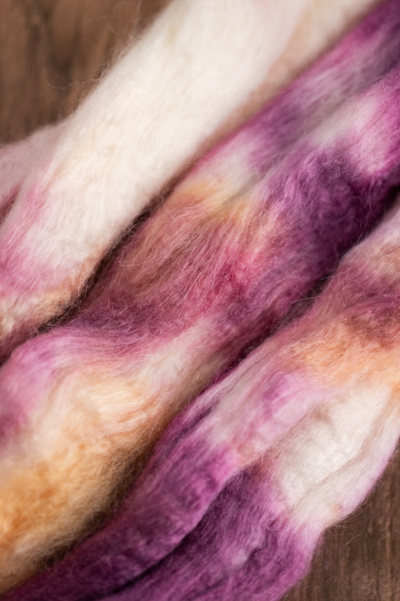 Champagne Dreams Secret Stash Club spinning fibre for March 2025