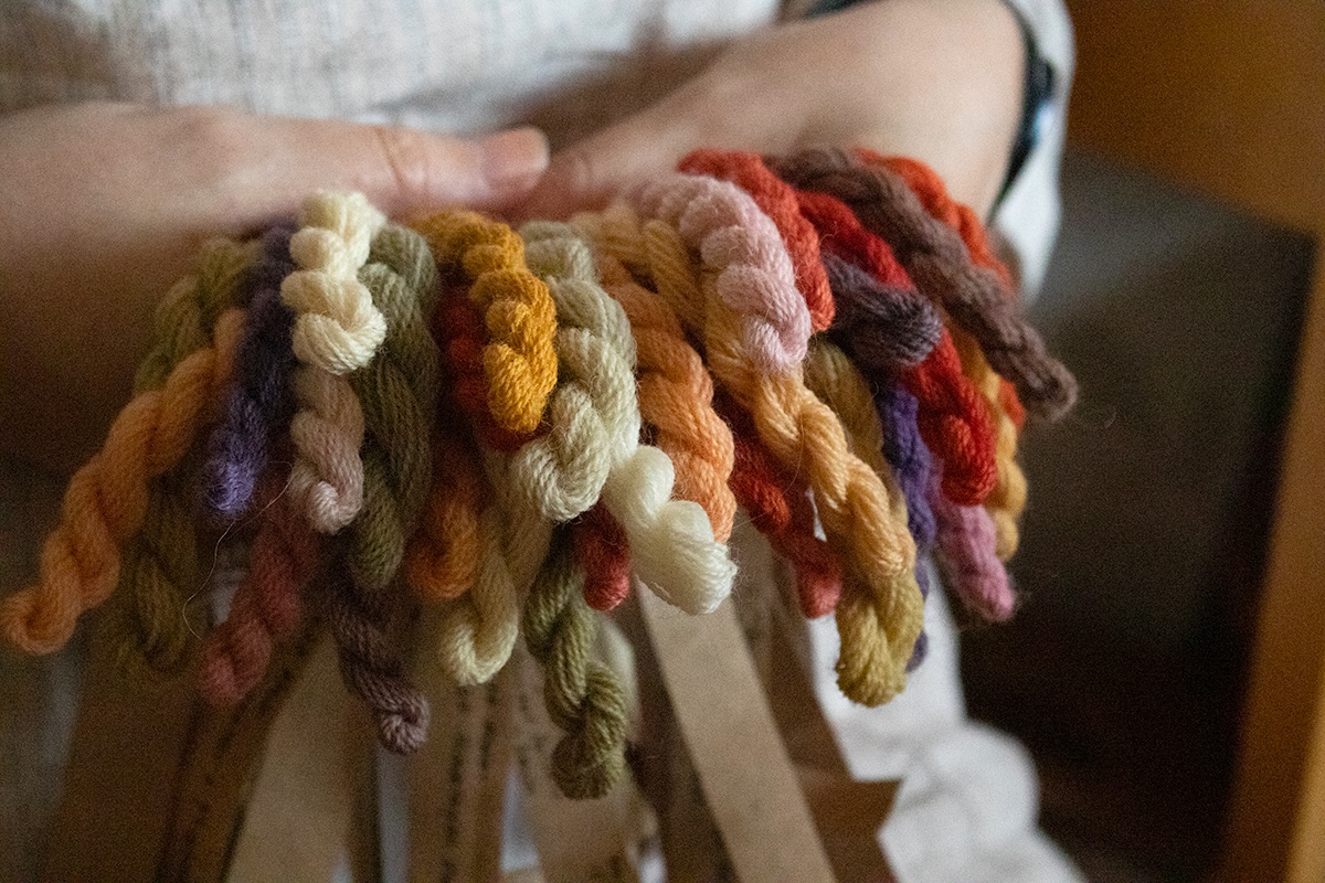 Amanda Buckley's mini skeins were made by community participation in the forums
