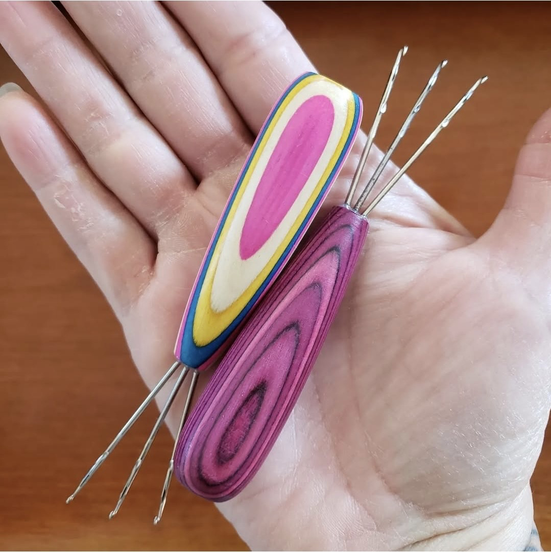 Triple stitch i-cord tool