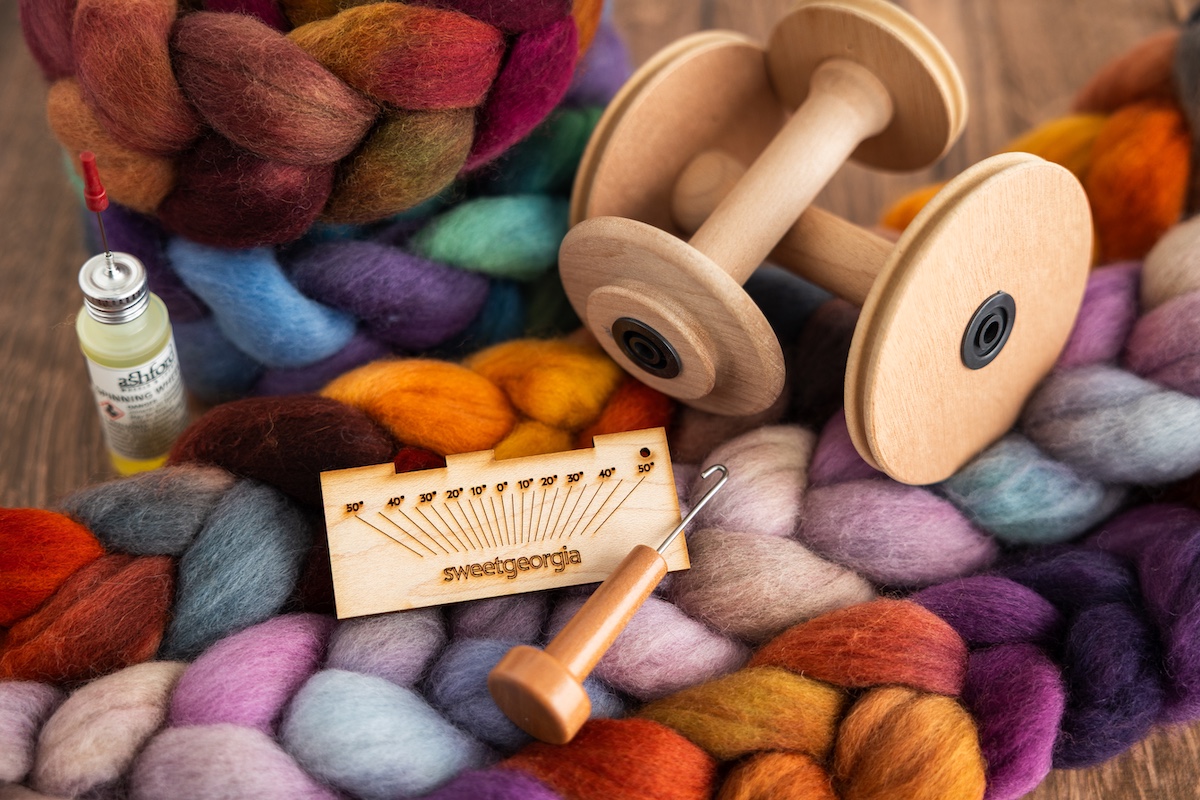 Variety of tools and accessories for spinning yarn