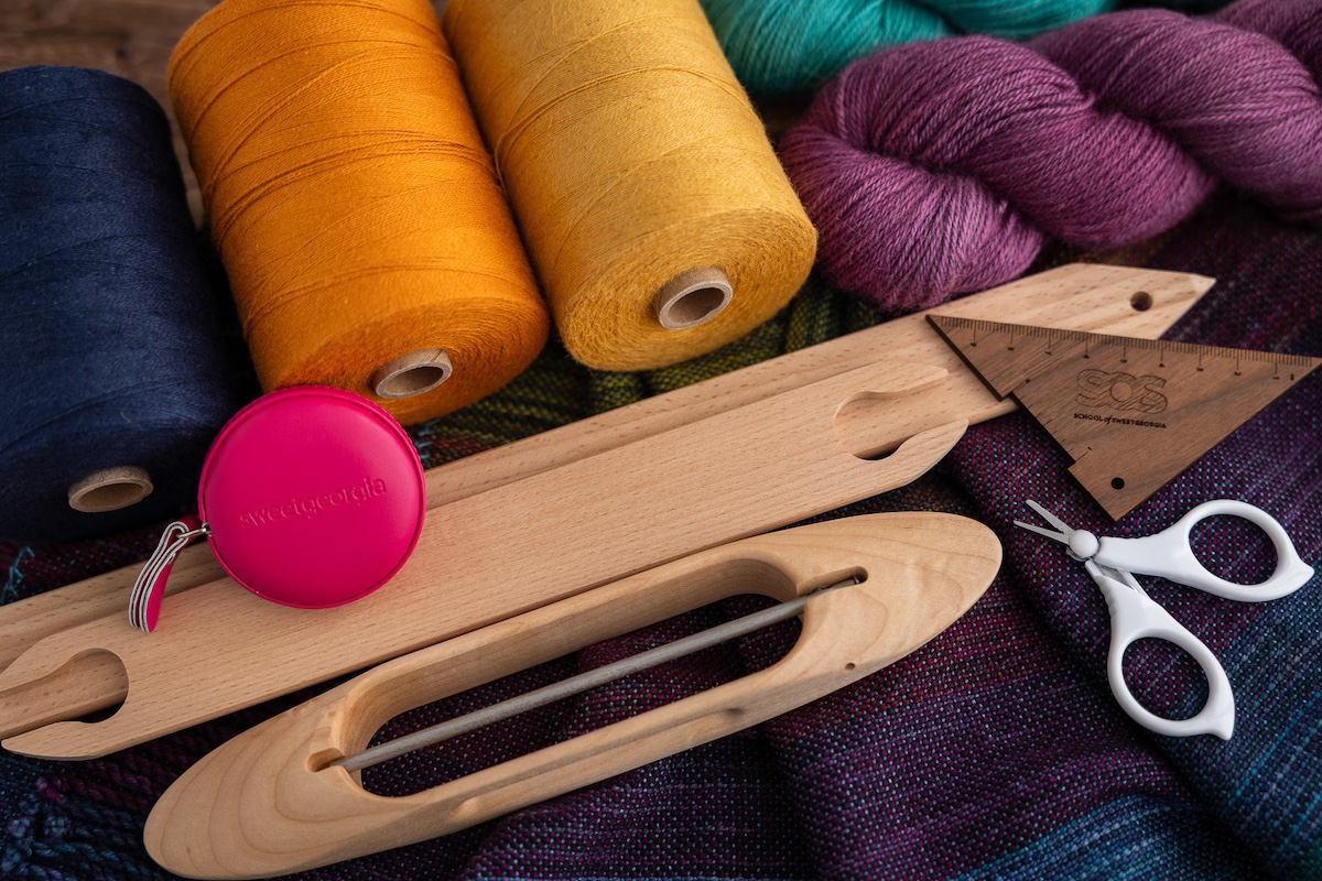 Assorted tools for weaving