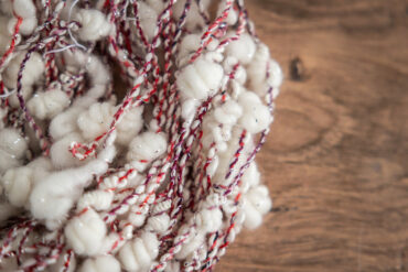 Faux popcorn garland yarn by Diana Twiss