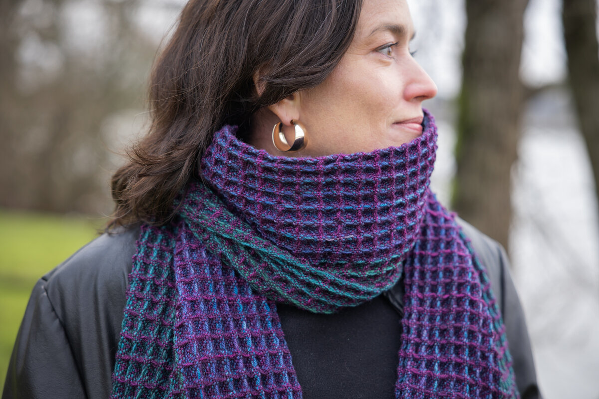 Design by Felicia Lo Woven in Trifecta Fine: Odyssey, Atlantis (warp) and Luna (weft) Model: Greta Cornejo Photos: Brigid Zurock