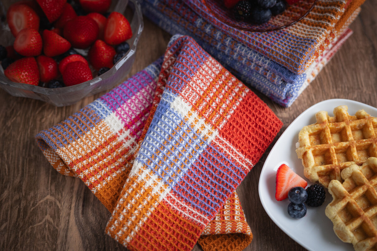 Design and weaving by Felicia Lo Woven in Maurice Brassard 8/2 Cotton