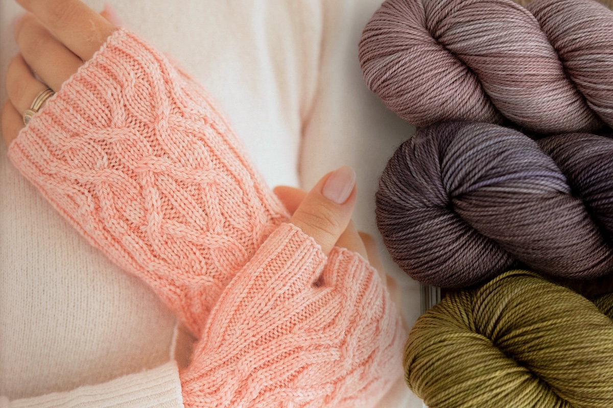 Vitis Mittens 2